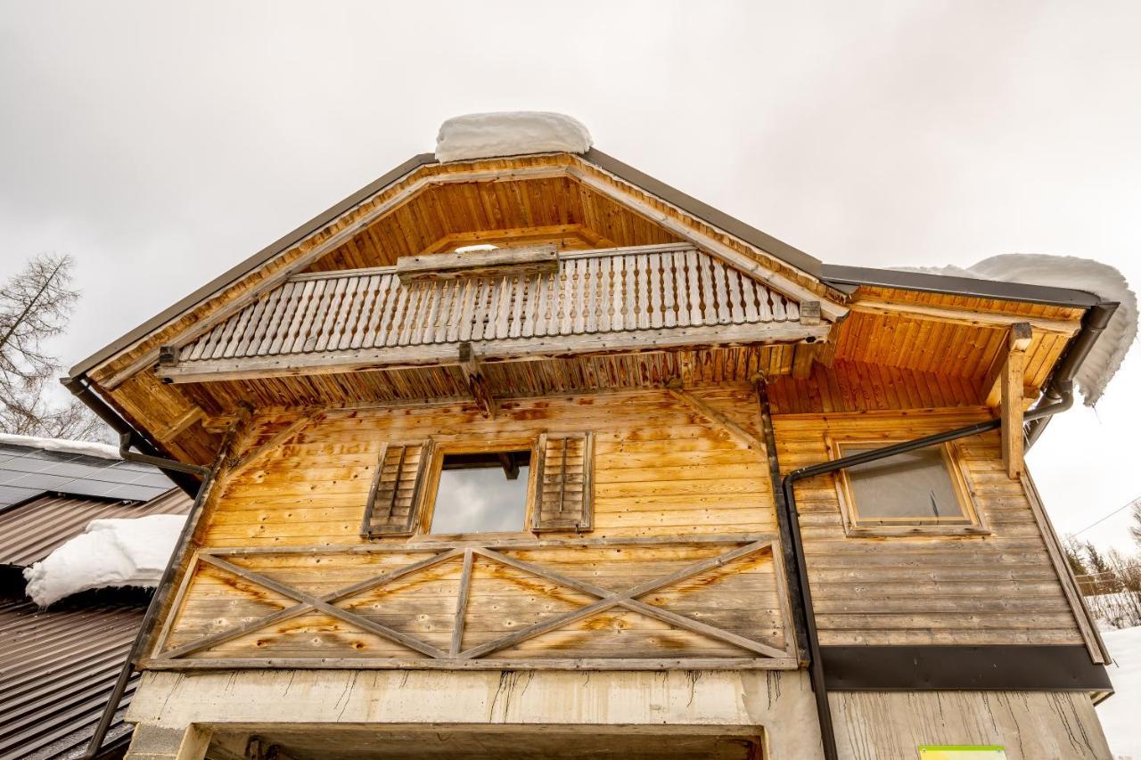 Apartments Farm House Uric Jesenice Extérieur photo