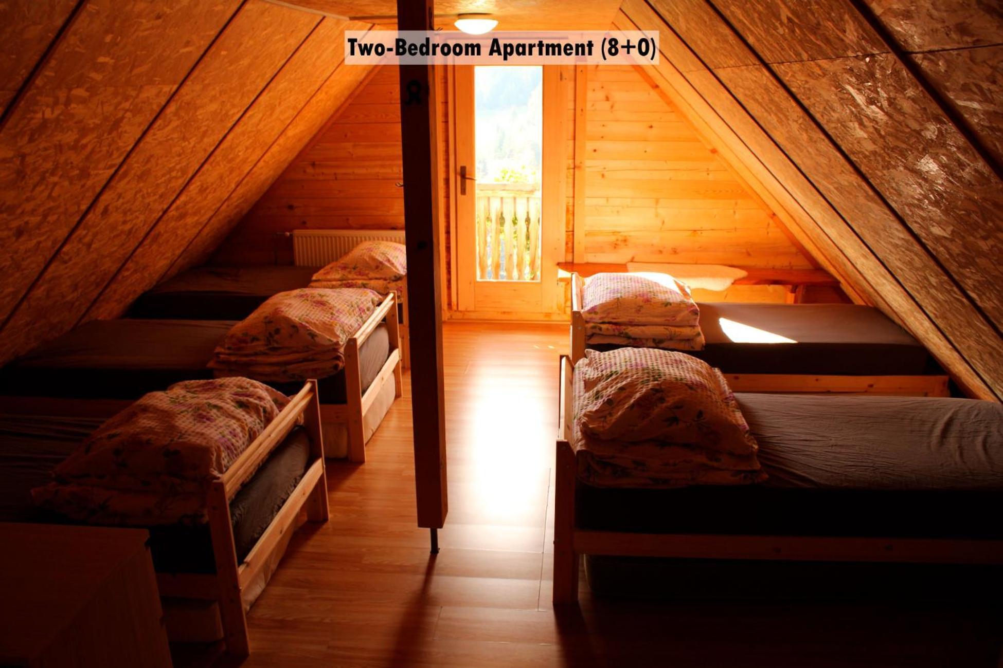 Apartments Farm House Uric Jesenice Extérieur photo