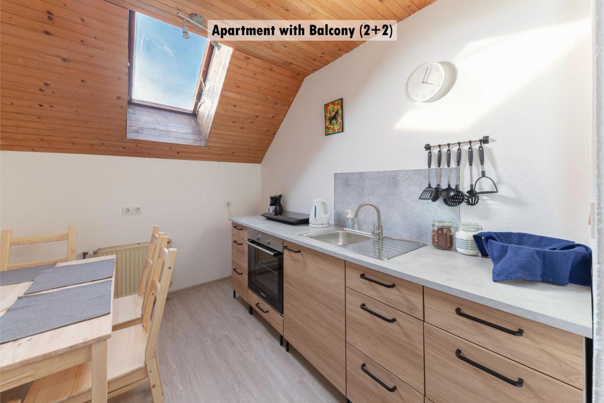 Apartments Farm House Uric Jesenice Extérieur photo