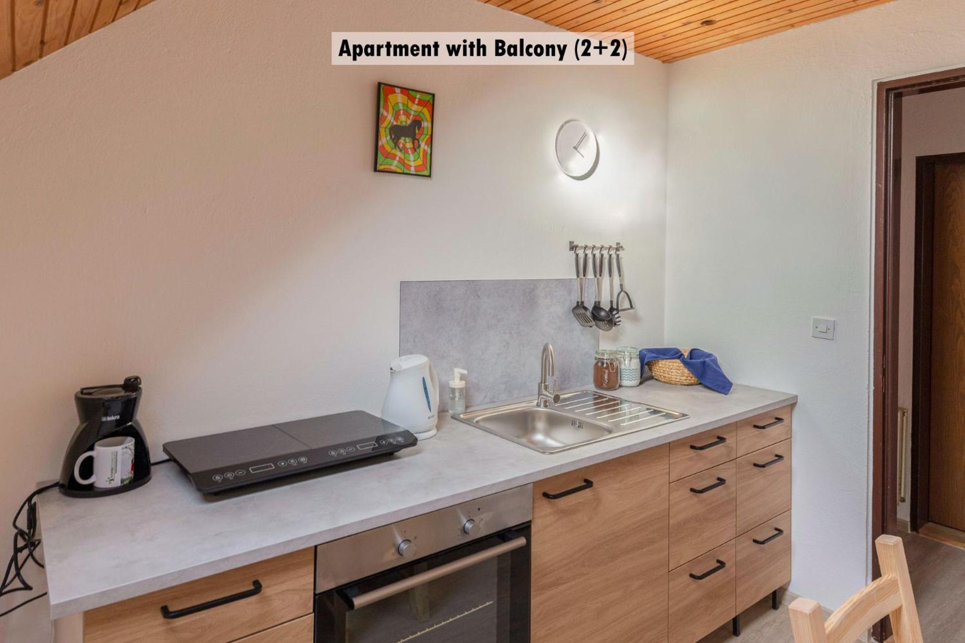 Apartments Farm House Uric Jesenice Extérieur photo