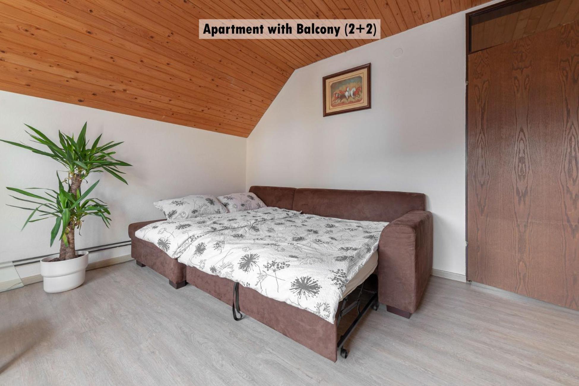 Apartments Farm House Uric Jesenice Extérieur photo